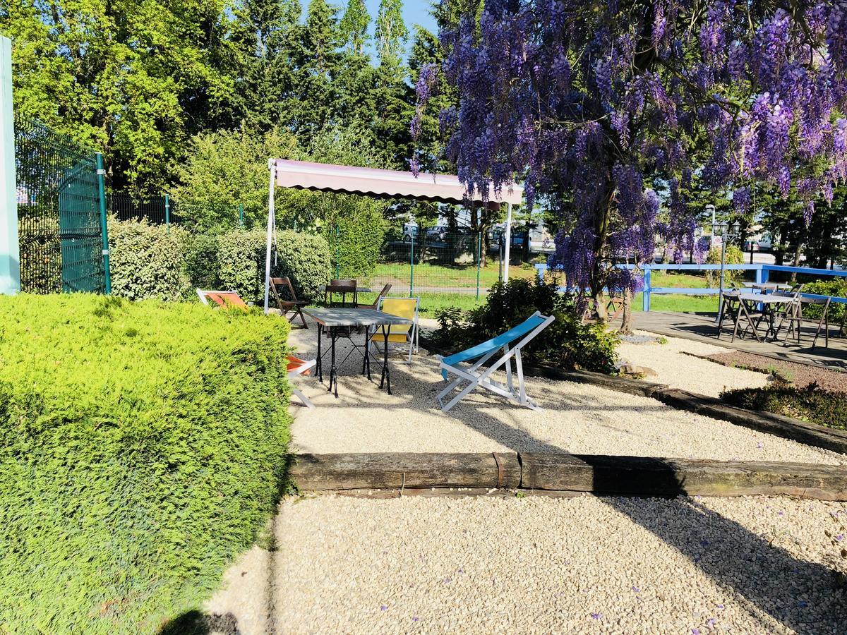 Hotel Au Relais Des Lilas Партене Екстериор снимка